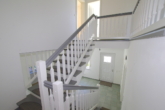 Treppenaufgang - Ihre Oase – Ihr Refugium in ruhiger Randlage Neuwertiges energieeffizentes EFH im Toskanastil