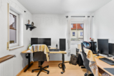 Ankleide / Büro / Kinderzimmer - 5-Zimmer-Wohnung mit Garten, Carport und separatem Büro