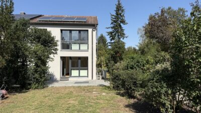 Kleine DHH mit Garten in absolut ruhiger Lage!, 93049 Regensburg, Doppelhaushälfte