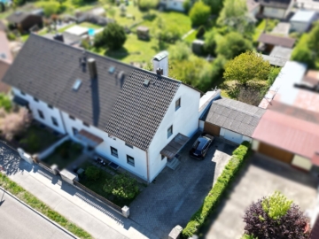 Familienglück – REH mit schönem Garten in ruhiger Lage, 93057 Regensburg, Reiheneckhaus