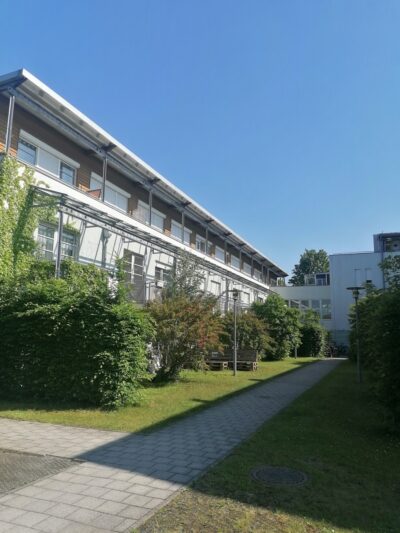 Uninah! TOP 1-Zi-App. mit Balkon und TG- frei!, 93053 Regensburg, Etagenwohnung