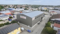 Vogelperspektive - Zentral. Vielseitig. Nutzbar. – Moderne Gewerbehalle in Hemau