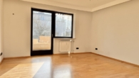 Bild - 4-Zimmer-Wohnung in 93049 Regensburg