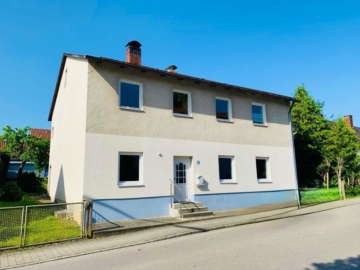 Familienidyll mit Gestaltungsspielraum!, 84149 Velden a. d. Vils, Einfamilienhaus