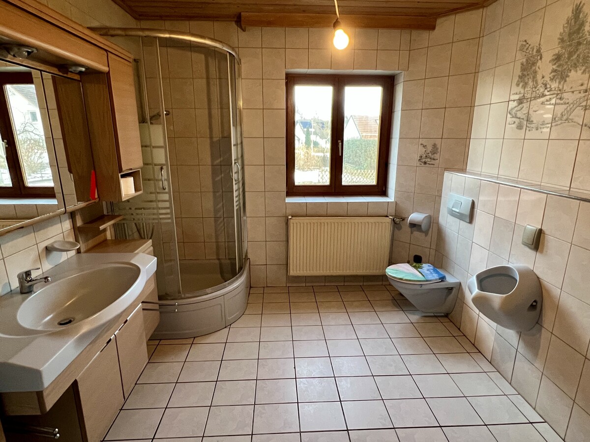 Badezimmer EG