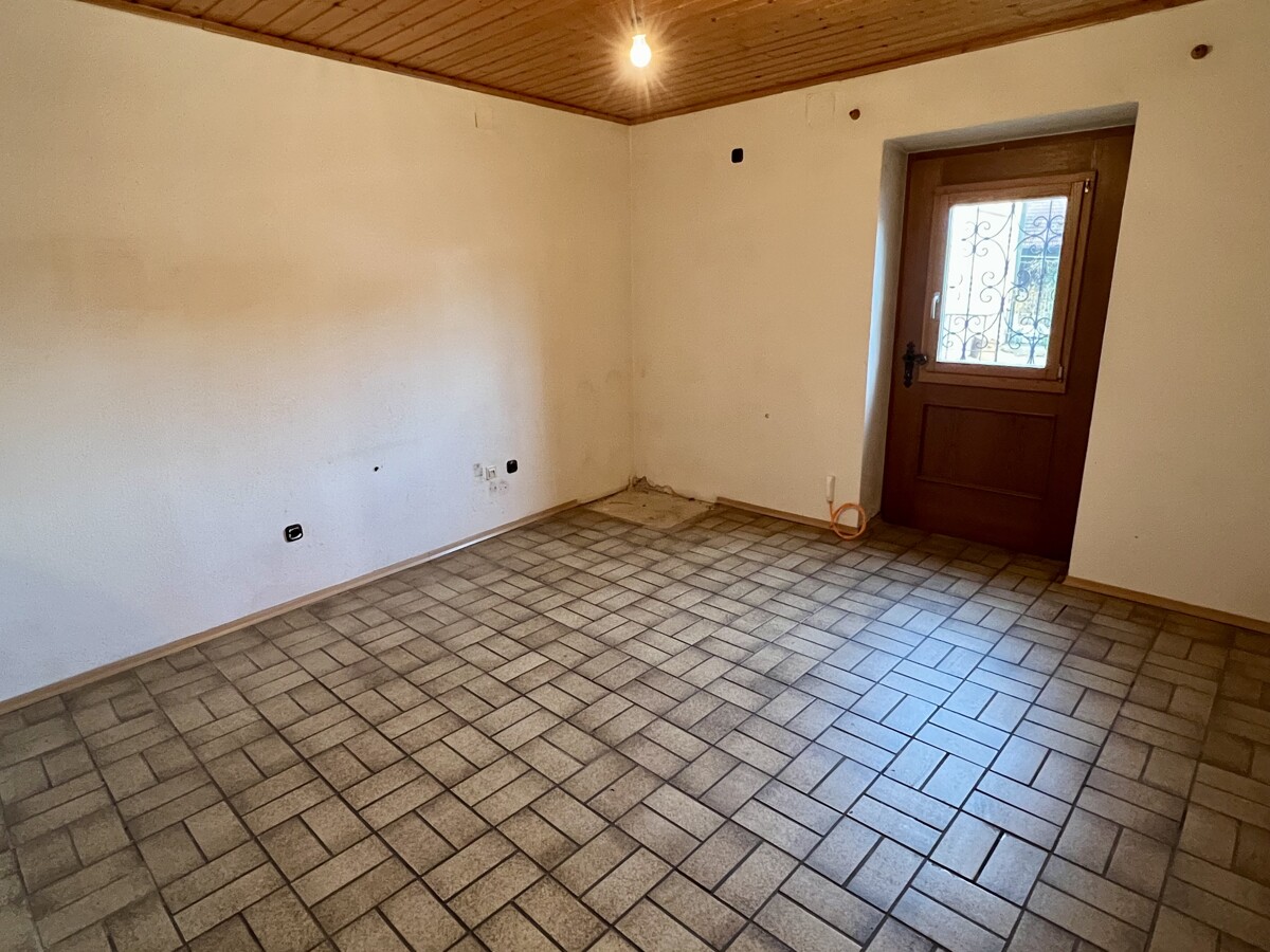 Büro mit Eingang EG