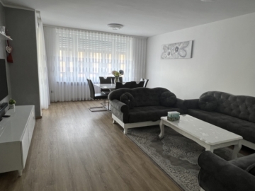 Rgbg Osten – 3-4 Zimmer Wohnung mit Balkon und Aufzug, 93053 Regensburg, Etagenwohnung