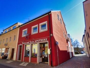 Der Walhalla zu Füßen!, 93093 Donaustauf, Haus