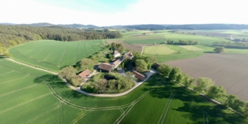 Herrschaftliches Anwesen in einzigartiger Alleinlage!, 93489 Schorndorf, Villa