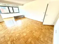 In Ihrem Wohnzimmer mit Wintergarten
