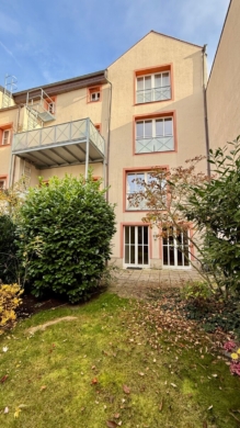 Altstadtwohnung der Extraklasse -privater Garten in Innenhoflage!, 93047 Regensburg, Erdgeschosswohnung