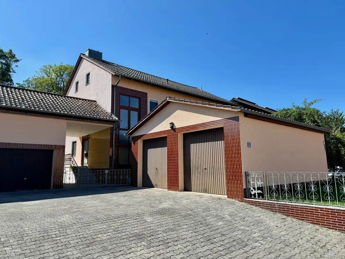 6 Garagenansicht