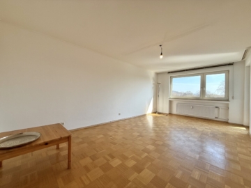 Helle 2-Zi.-Wohnung mit Balkon & Weitblick im Regensburger Westen, 93049 Regensburg, Etagenwohnung