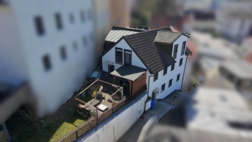 Großzügiges Einfamilienhaus mit Einliegerwohnung im Herzen von Bad Abbach!, 93077 Bad Abbach, Einfamilienhaus