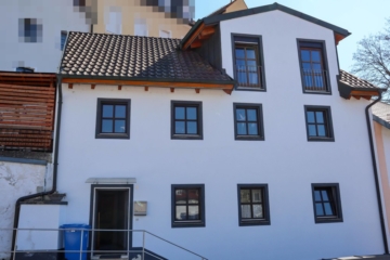 Die besondere Immobilie mit südländischen Flair, viel Platz und vielen Möglichkeiten!, 93077 Bad Abbach, Einfamilienhaus