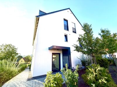 Neuwertig im Norden!, 93057 Regensburg, Etagenwohnung