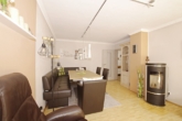 Bild - Charmantes Zweifamilienhaus mit viel Platz und Traumgarten