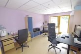 Bild - Charmantes Zweifamilienhaus mit viel Platz und Traumgarten