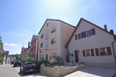Bild - Charmantes Zweifamilienhaus mit viel Platz und Traumgarten
