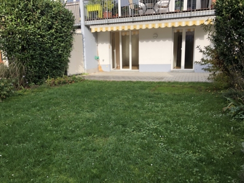 Sonnige Erdgeschosswohnung mit Garten in Bestlage! - Foto 1