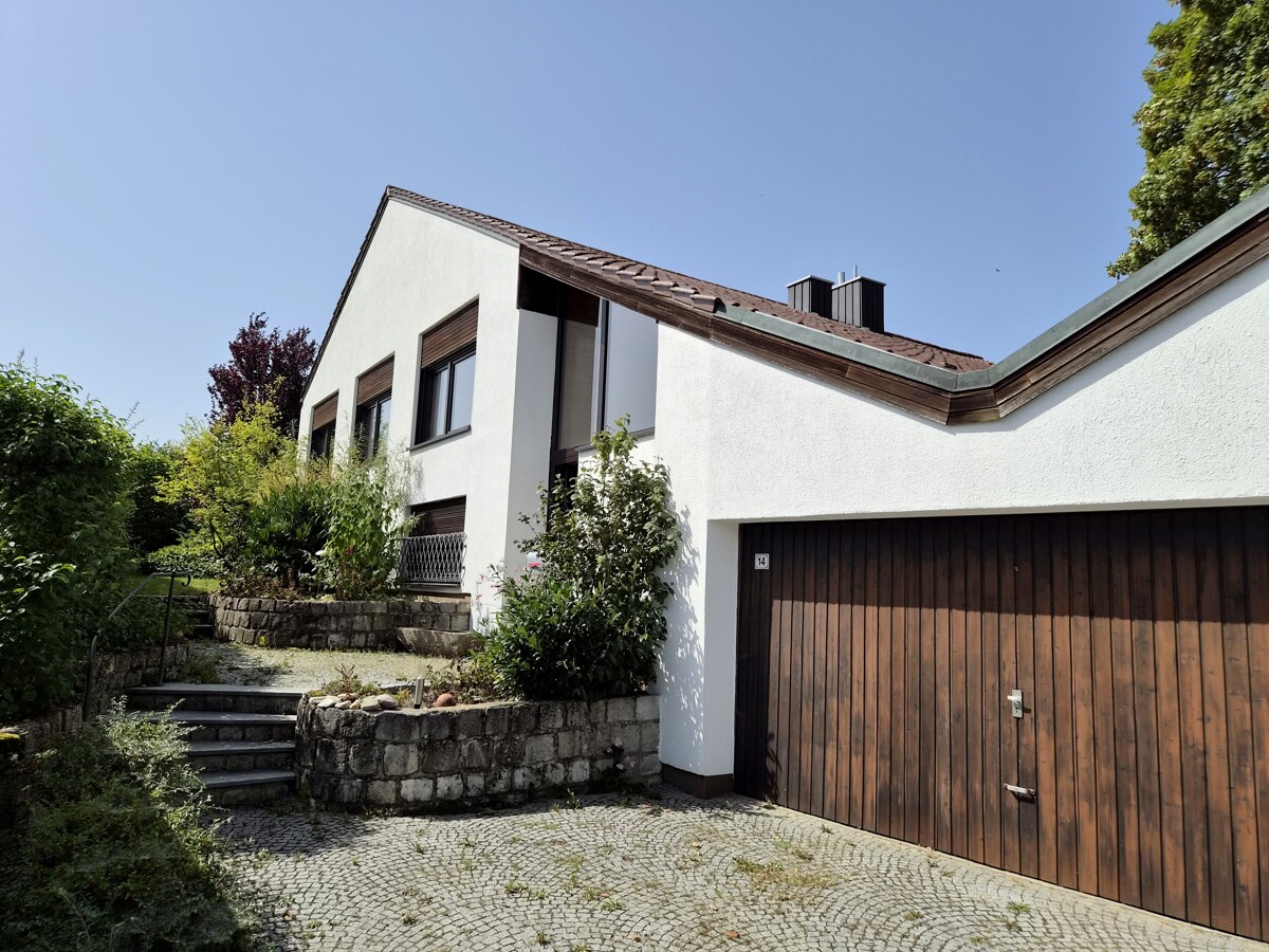Straßenansicht