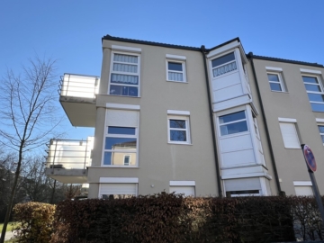 Traumlage Westen – Schöne 3 Zimmer Wohnung mit Balkon, 93049 Regensburg, Etagenwohnung