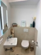 Gäste-WC - Traumhaftes Zuhause! Zukunftsorientierte und barrierefreie 4-Zimmer-Traumwohnung mit Garten