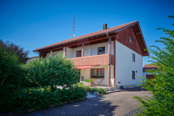 Sonnige, gepflegte Doppelhaushälfte in ruhiger Lage!, 94330 Oberpiebing, Doppelhaushälfte