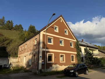 Handwerker aufgepasst! Renovierungsbedürftiges Haus in der Nähe von Schmidmühlen!, 92277 Hohenburg, Einfamilienhaus