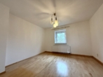 Kinderzimmer - Gepflegte 3-Zimmer-Wohnung mit Balkon und Garage
