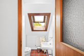 Gäste-WC - Familienfreundliches Zuhause mit Wohlfühlgarten, Garage & Dachterrasse in guter Lage !