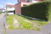 Stellplatz - Einfamilienhaus und Haus mit 3 Wohneinheiten in 93051 Regensburg