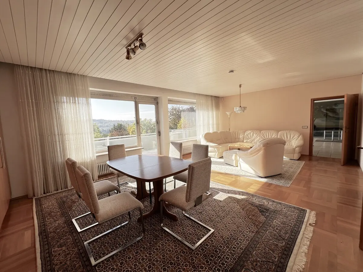 Wohn- und Esszimmer