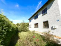 Ihr Haus mit Vorgarten von Süd-Osten