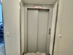 Exklusive 2-Zimmer-Wohnung Im Herzen von Regensburg: Leerstehend, mit Fahrstuhl, Balkon und Wintergarten – Ideal für Selbstbezug oder Kapitalanlage - Fahrstuhl