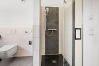 Dusche & Waschmaschinenanschluss