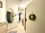 Wohnungseingang - Charmante 2-Zimmer-Erdgeschosswohnung mit Terrasse in Nittendorf – ideal für Kapitalanleger