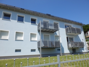 Helle 3 Zimmer Dachgeschoss-Wohnung, 93138 Lappersdorf, Etagenwohnung