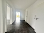 Flur - Moderne 3-Zimmer-Neubauwohnung mit Balkon und Stellplatz – Erstbezug in Neunburg vorm Wald