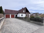 Titelbild - Einfamilienhaus mit großem Garten, Garage und Wintergarten