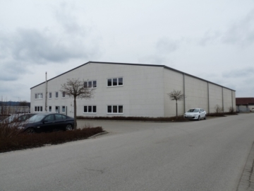 Hemau – neuwertige Halle mit großem Grundstück, 93155 Hemau, Halle