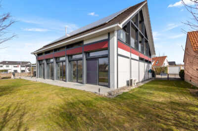 Ihr neues Traumhaus auf höchstem Niveau!, 93073 Neutraubling, Einfamilienhaus