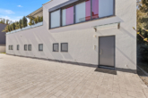 Villa Regensburger Westen-4 - Besser als eine Penthouse Wohnung! Große Dachterrasse, schöner Garten, hohe Räume und 5x TG-Plätze!