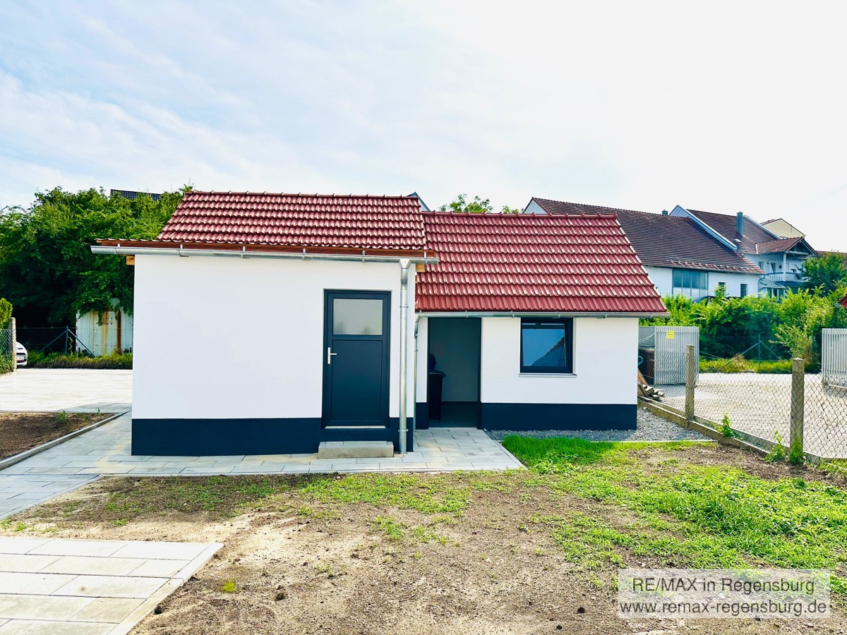 Garage mit Nebengebäude
