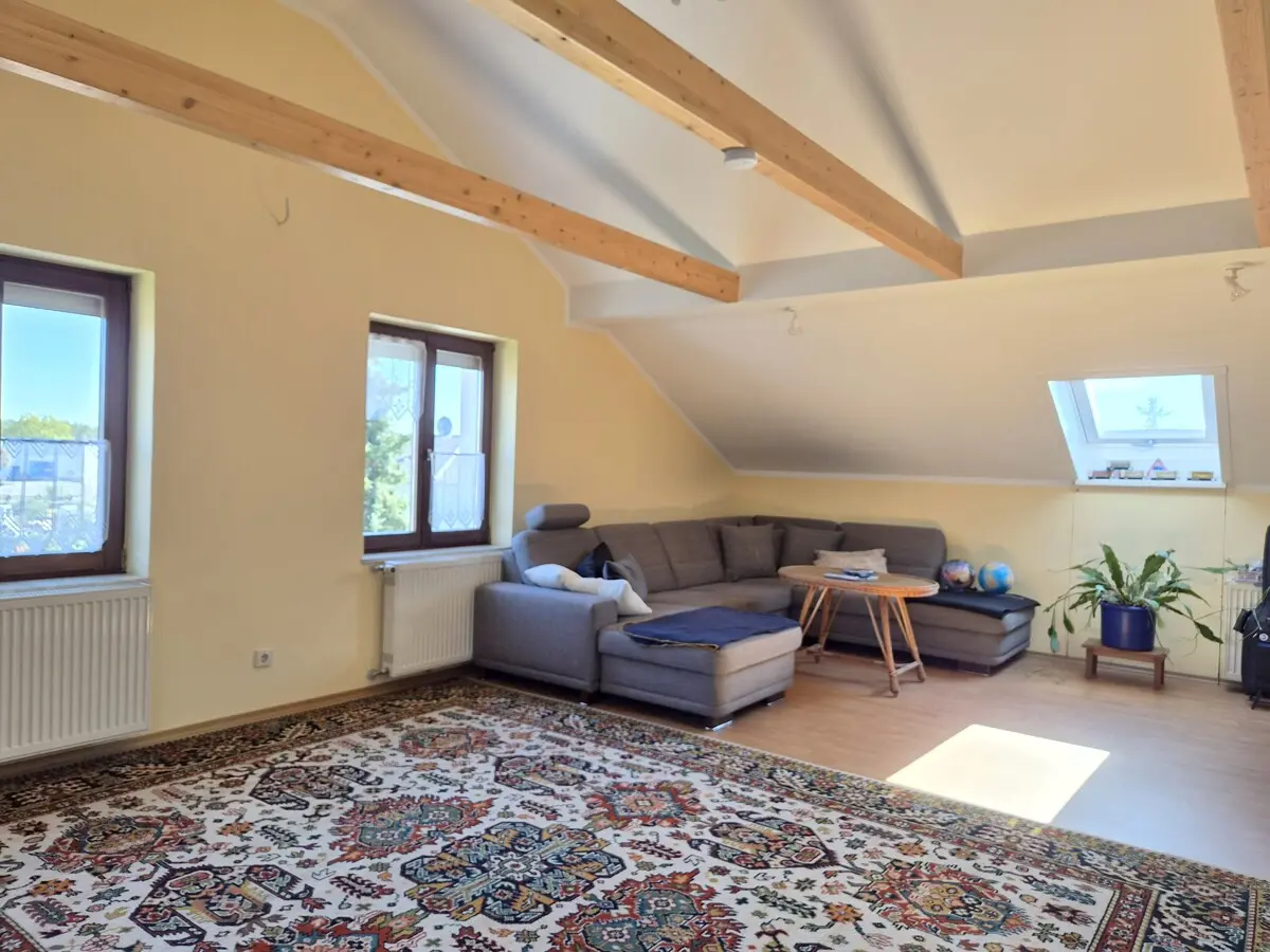 Wohnzimmer DG
