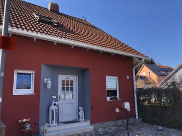 Ruhig gelegene Doppelhaushälfte auf Erbpachtgrundstück in Irlbach, 93173 Wenzenbach, Doppelhaushälfte