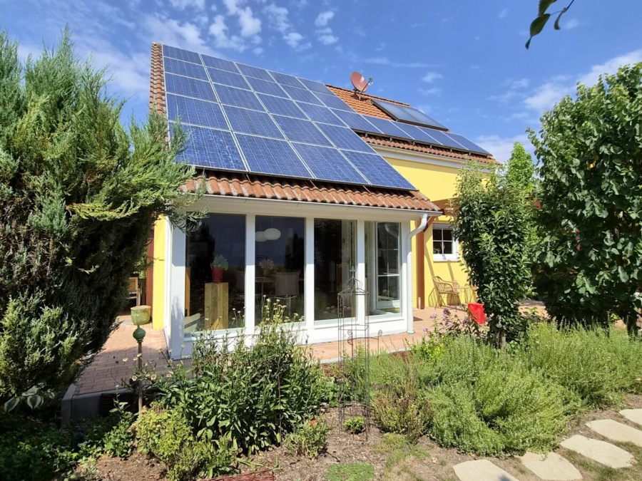 Wintergarten mit Photovoltaik