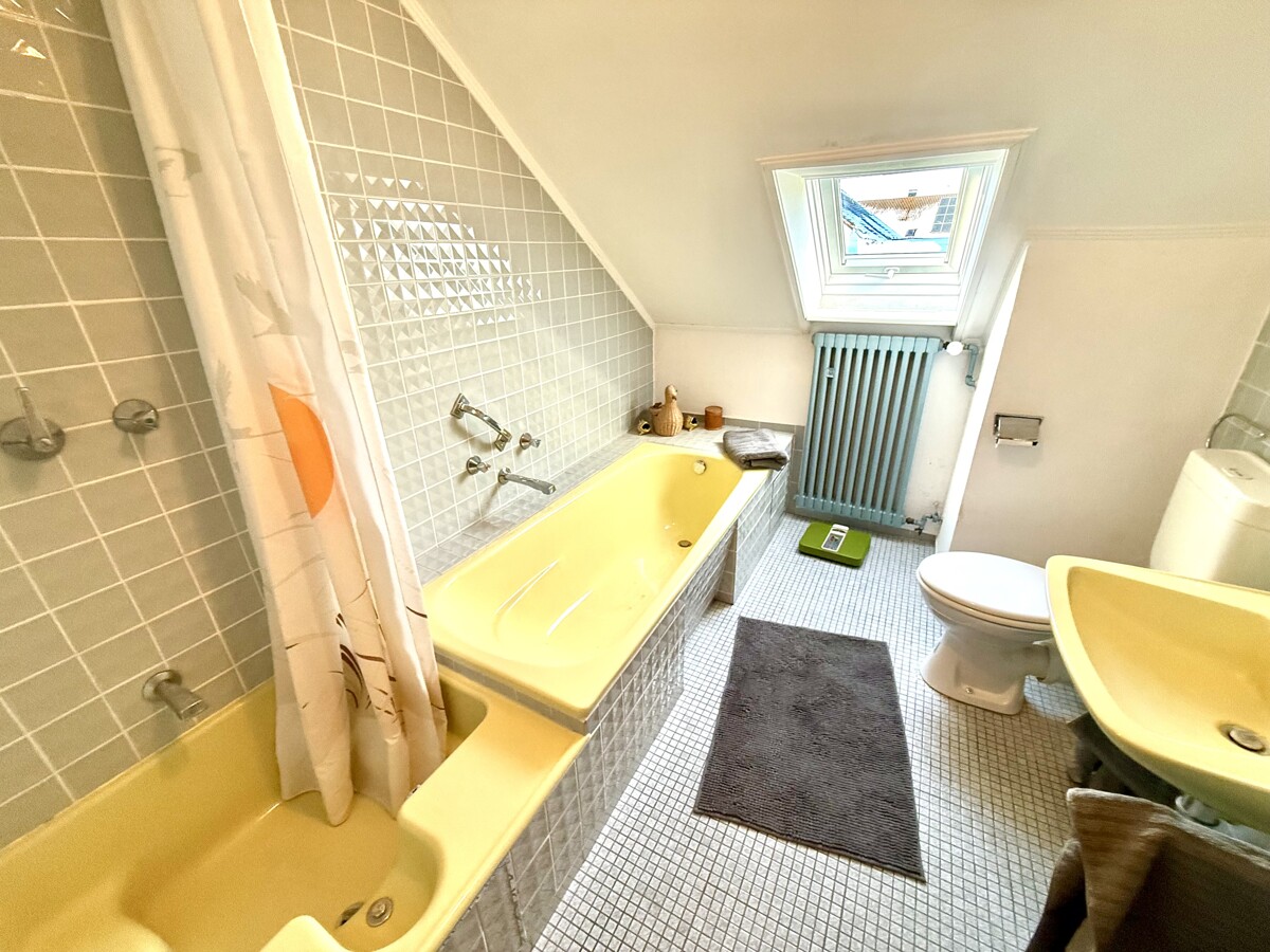 Ihr Badezimmer mit Wanne & Dusche