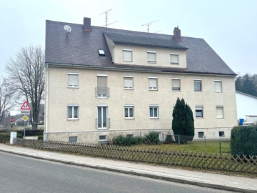 Mehrfamiliendoppelhaushälfte mit Potenzial, 84066 Mallersdorf, Mehrfamilienhaus