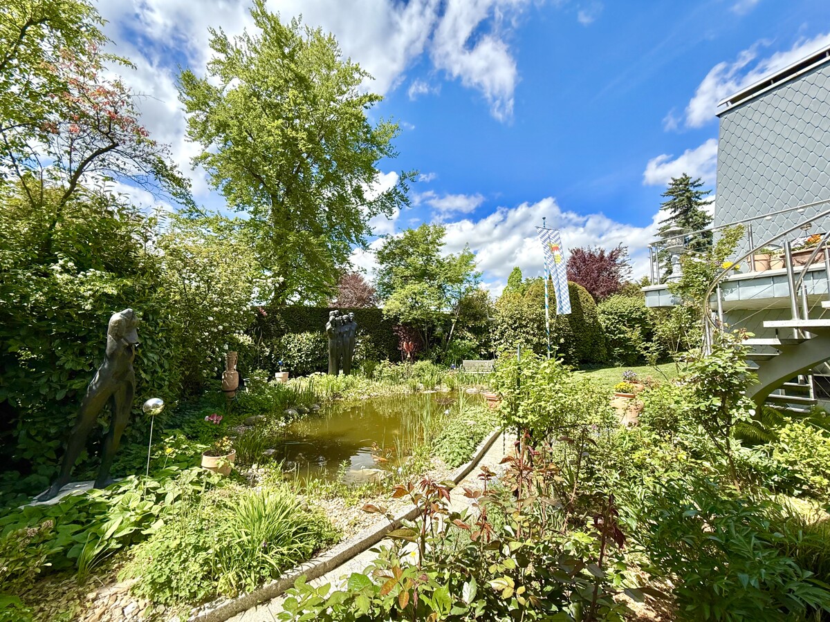 Ihr Teich mit Garten von Süden
